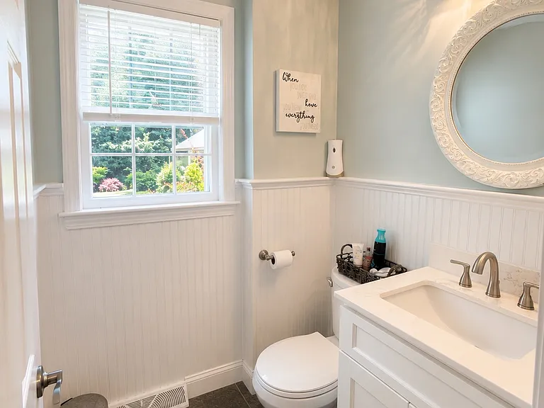 25 Reservoir Rd #B4 — Photo 7