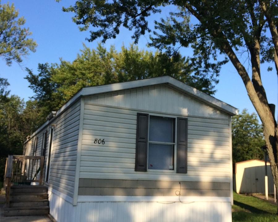 1st image of 815 Belle Aire St #15