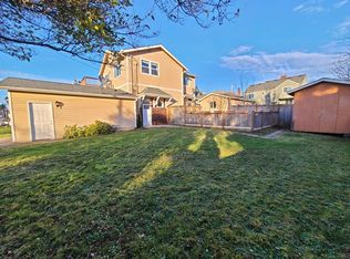 924 N Montgomery Ave, Bremerton, WA 98312