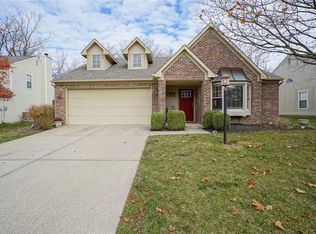 6303 Valleyview Dr, Fishers, IN 46038