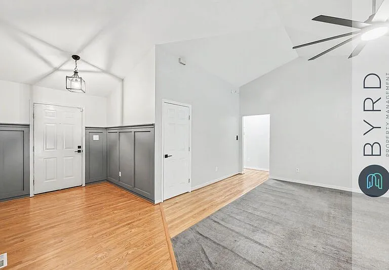 19218 Brevard Dr — Photo 17