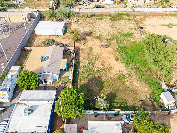 2nd image of 1724 W DESERT COVE Avenue #-