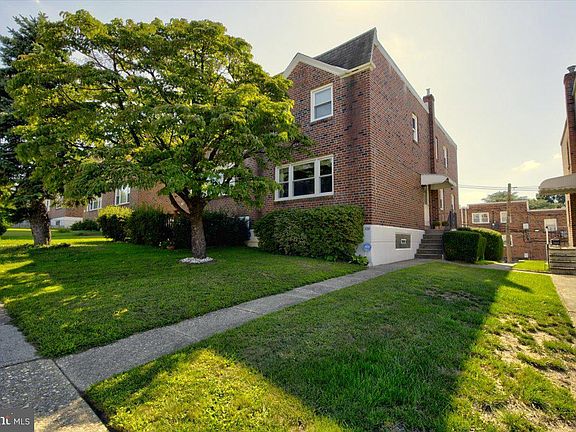 2nd image of 728 Livezey Ln