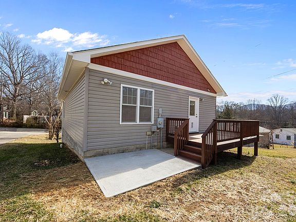 4th image of 25 Byrd Rd