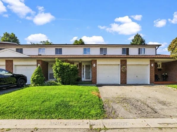 2380 Bromsgrove Rd #52, Mississauga, ON L5J 4E6