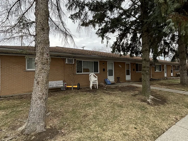 4059 Longtin Ave — Photo 11