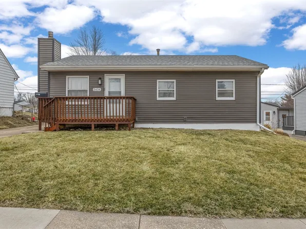 5434 Gordon Ave NW, Cedar Rapids, IA 52405