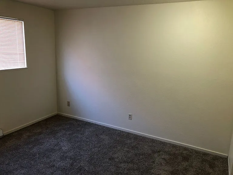 2223 Hawthorne St #C — Photo 4