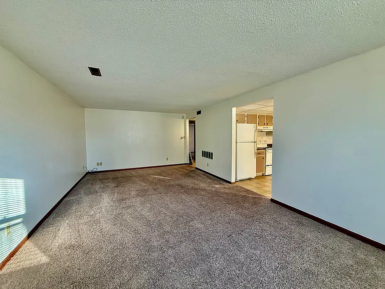 814 Cedar River Dr NW #A — Photo 3