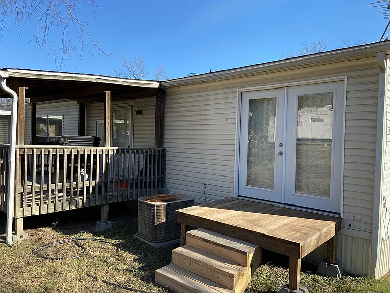Edgehill Dr — Photo 19
