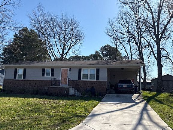 2nd image of 104 Clara Dr