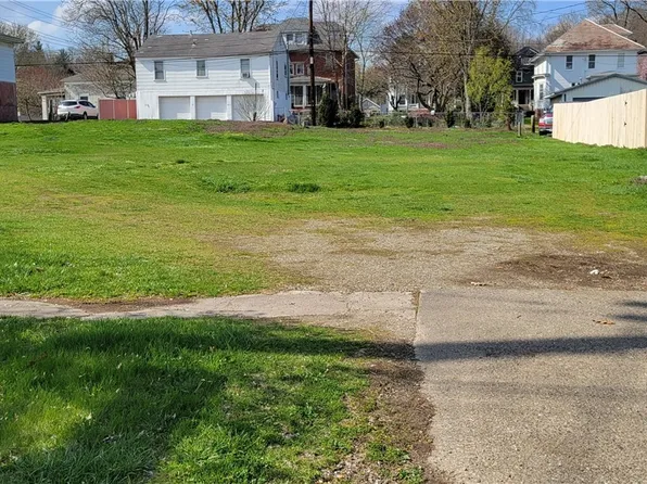 1005 Greene St, Marietta, OH 45750