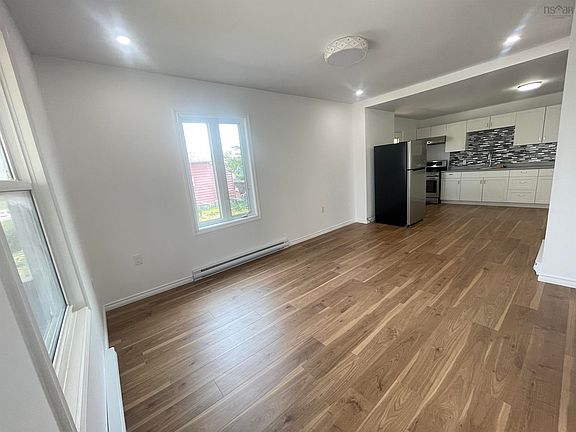 5th image of 30 Wesley St