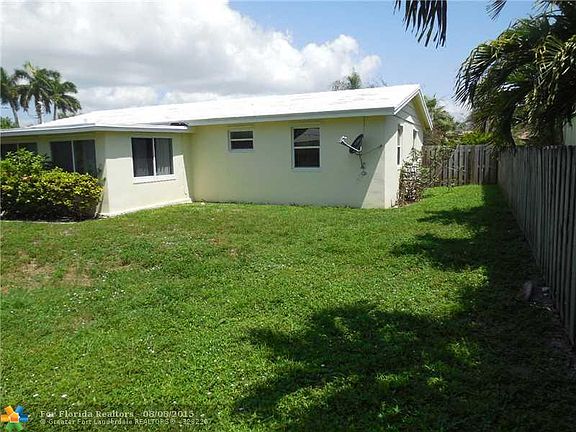3rd image of 2630 NE 52nd Ct