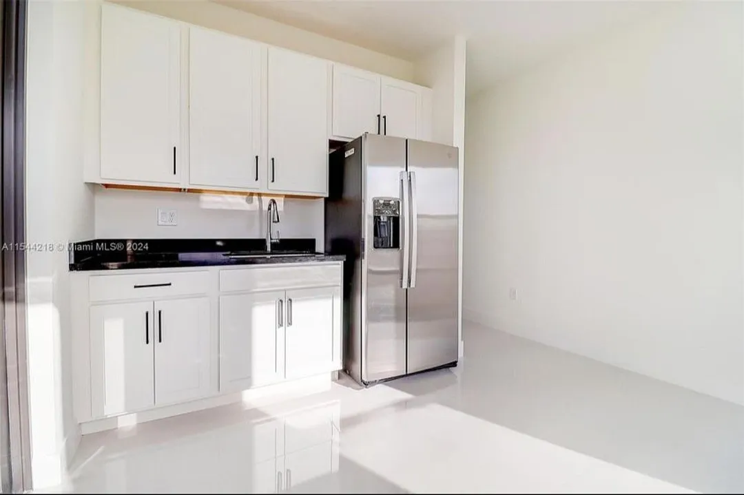 Building Photo - 30870 SW 192nd Ave #2