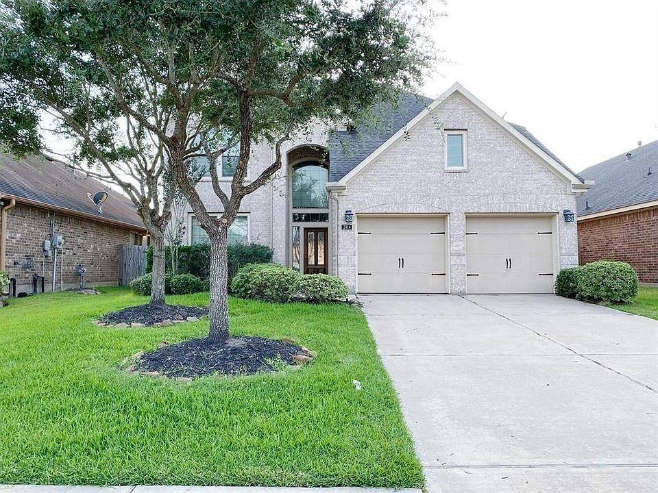 1st image of 2914 Fair Chase Dr