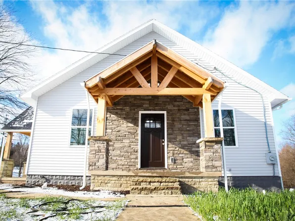 1002 E Crawford Ave, Connellsville, PA 15425