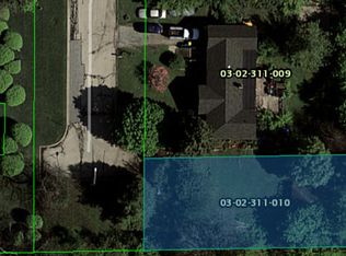 265 10th St, Wheeling, IL 60090