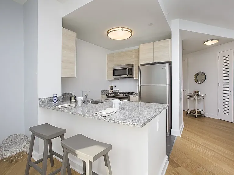 4325 Hunter St #5014W — Photo 2