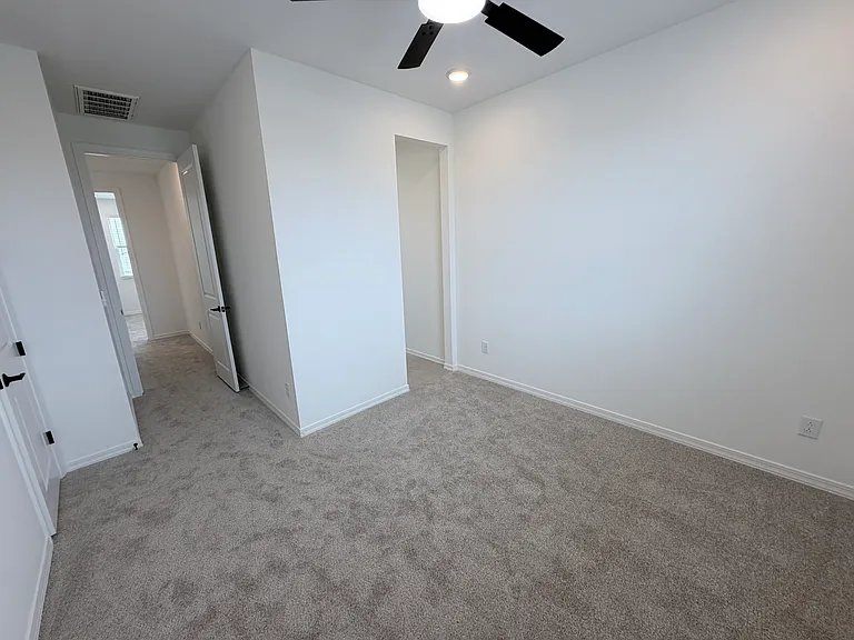 24172 W Raymond St — Photo 49