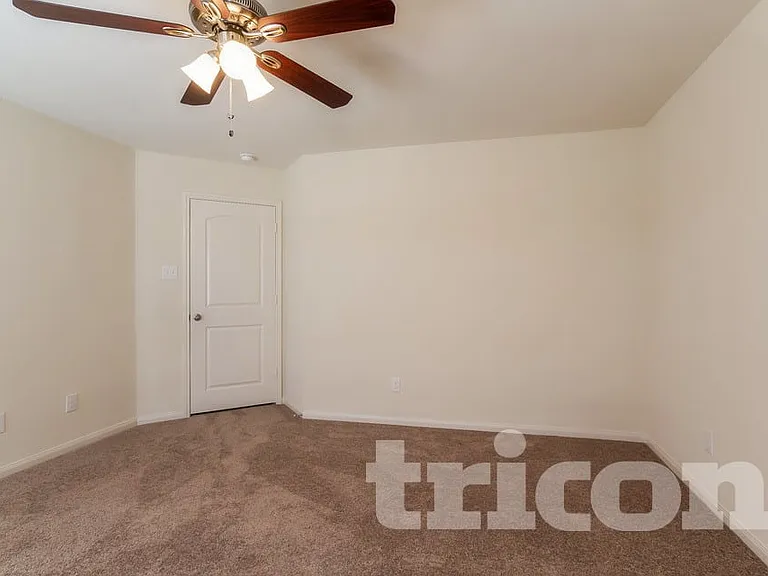 2310 Regatta Ln — Photo 17