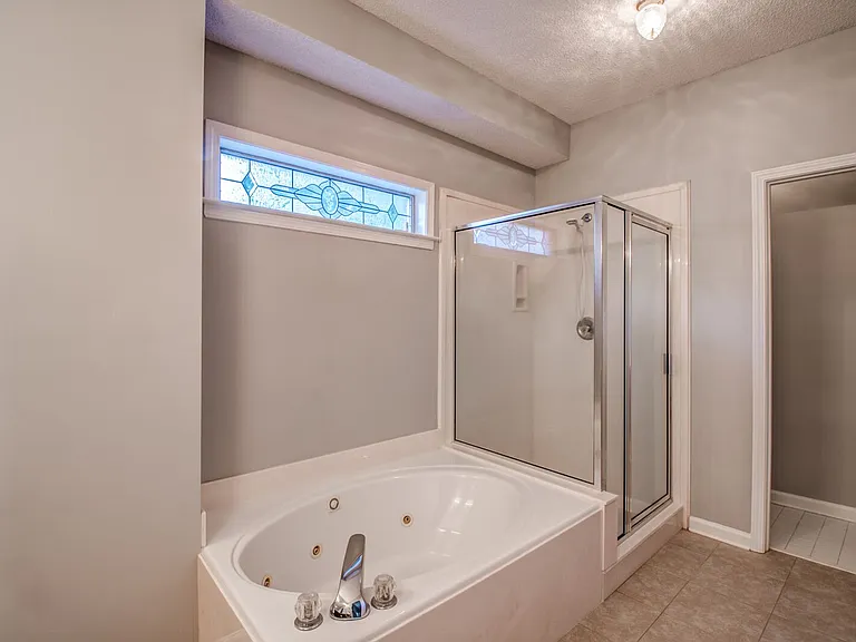 9461 Hickory Dr — Photo 28