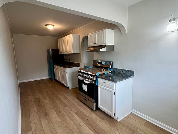5th image of 3341 W 105th St APT 1