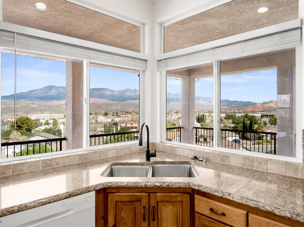 2541 W Spilsbury Ct, Hurricane, UT 84737