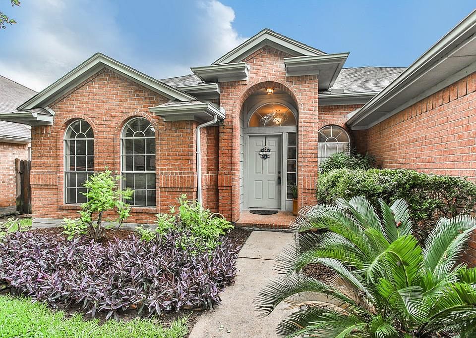 1st image of 1606 Regal Blue Ct