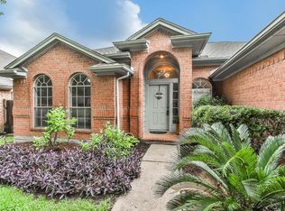 1606 Regal Blue Ct, Fresno, TX 77545