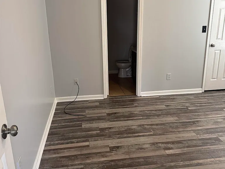 12820 Oliver Ln — Photo 9