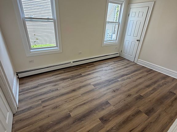 4th image of 64 N 13th St APT 1