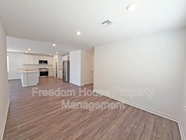 660 E Huyana Wind Dr — Photo 27