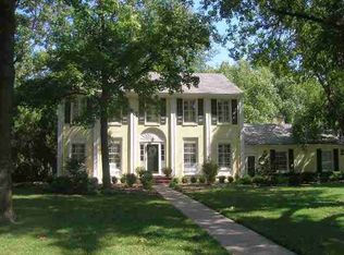 14 N Willowbrook St, Wichita, KS 67207