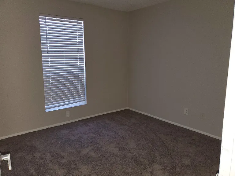 1224 E Evergreen St #133 — Photo 17