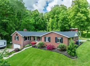 368 Baltzley Valley Rd SE, New Philadelphia, OH 44663