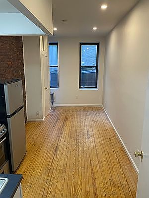 2nd image of 203 Chrystie St #1DE