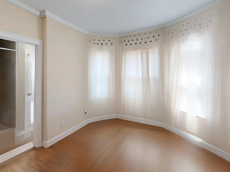 2975 Washington St #2A — Photo 5