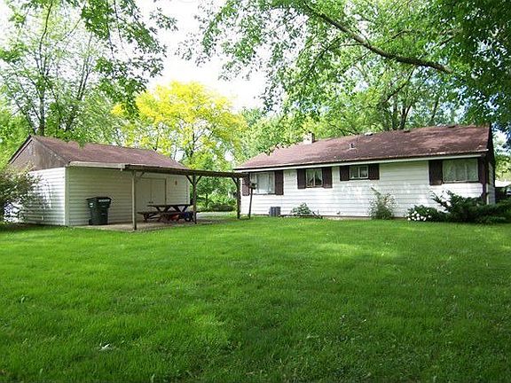 3rd image of 16397 W Des Plaines Dr