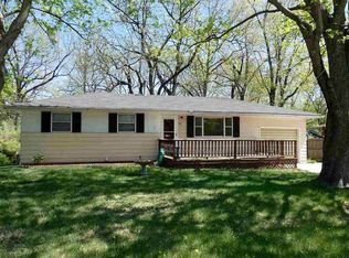 500 Elmhurst Dr, Washington, IL 61571