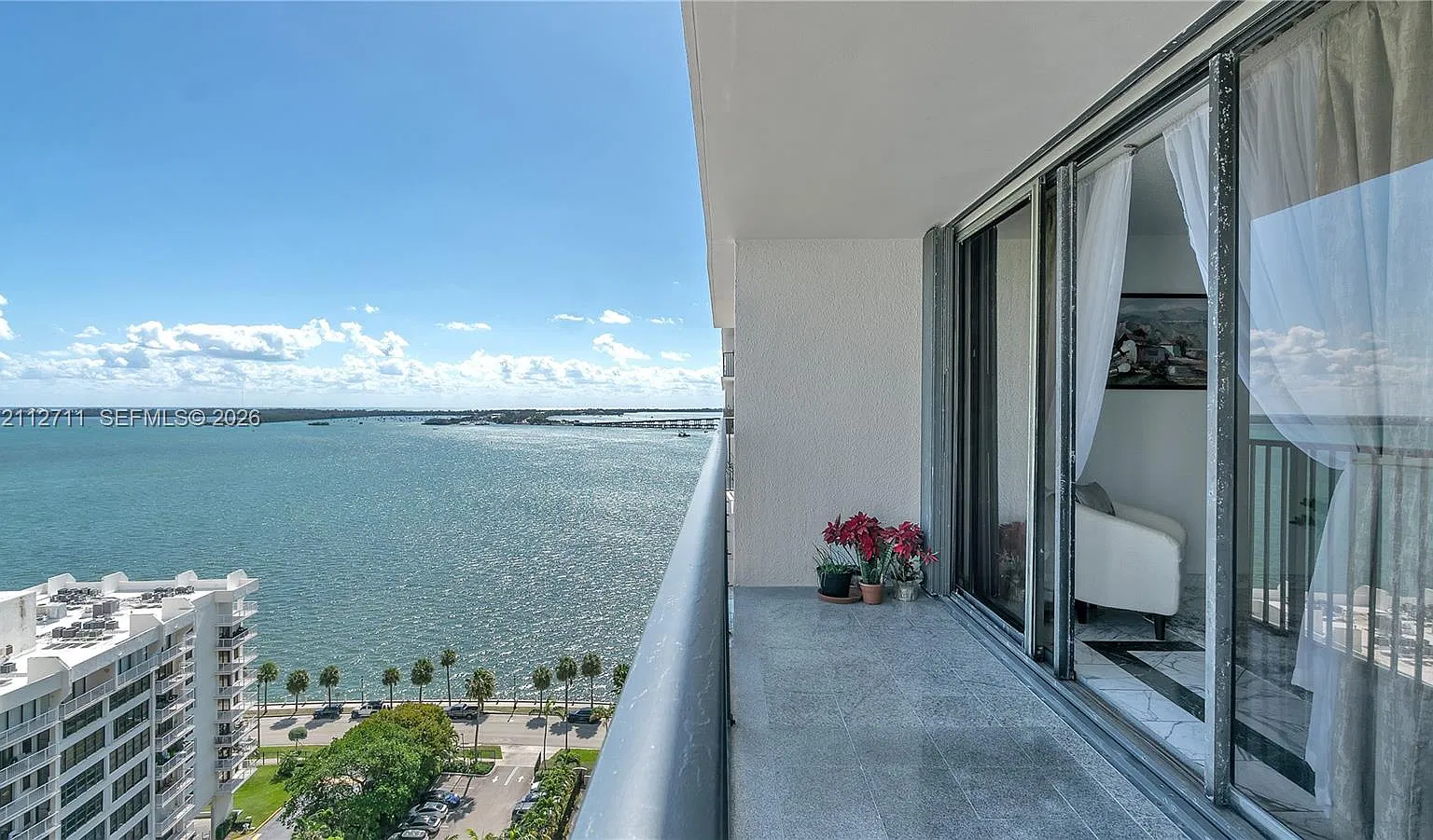 Costa Bella Condo — Photo 1
