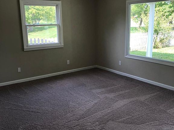 3rd image of 1702 Sarasota Ct