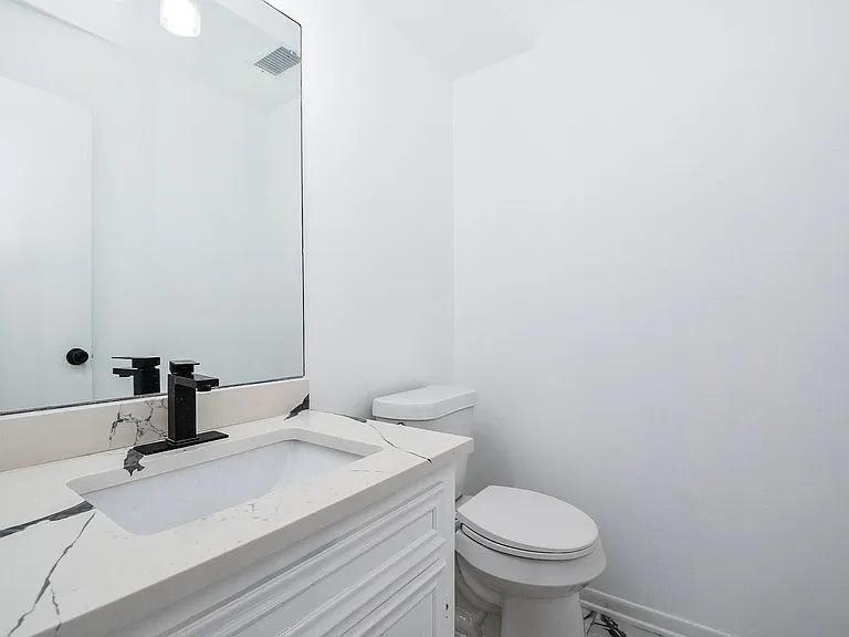 11907 Pepperdine Ln — Photo 20