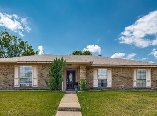 2613 Independence Dr, Mesquite, TX 75150