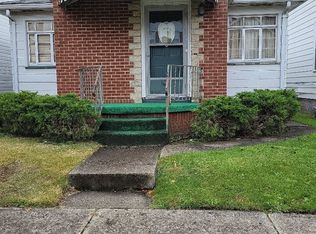 1214 Pearl St, Martins Ferry, OH 43935