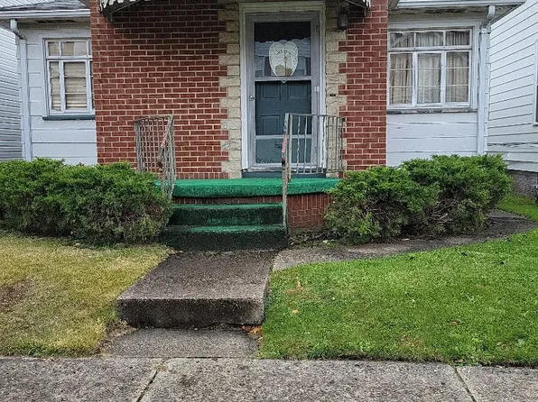 1214 Pearl St, Martins Ferry, OH 43935