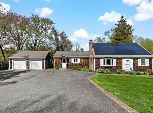 216 Elm St, Seekonk, MA 02771