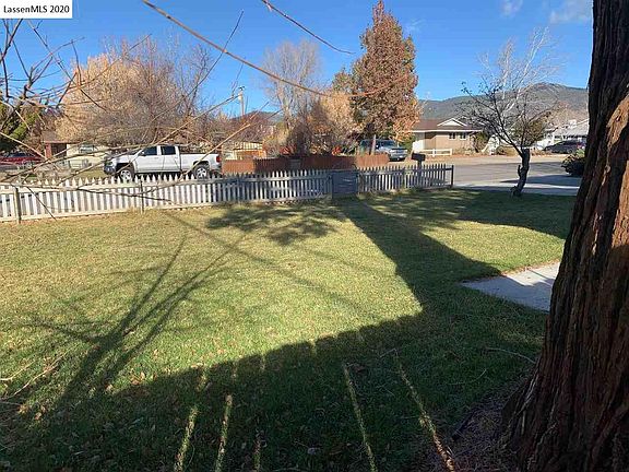 3rd image of 353 Minckler Ave