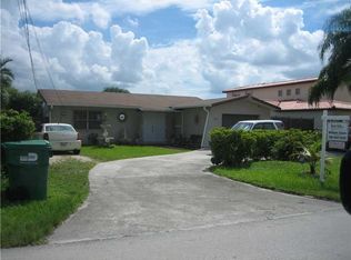 1305 SW 90th Ave, Miami, FL 33174