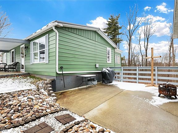 3rd image of 66821 Barrett Hill Rd